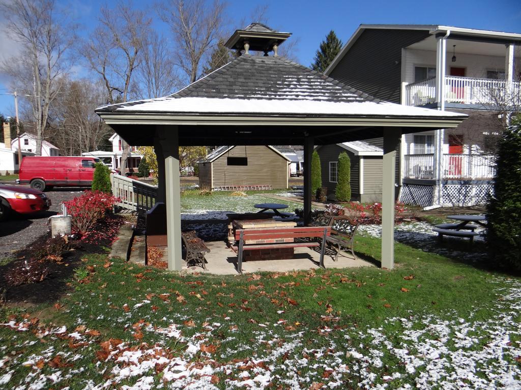 Edelweiss Ski Lodge Ellicottville Exterior photo